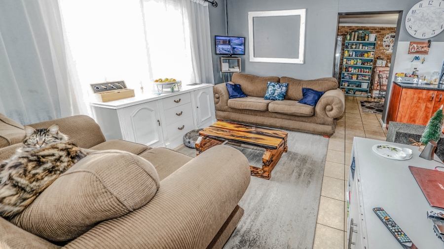 3 Bedroom Property for Sale in Zonnendal Western Cape